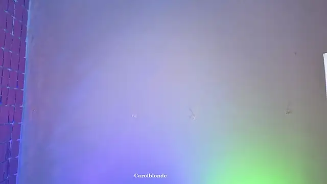 Snapshot of Carolblonde chatting on 1, 12, 2025 Carolblonde online show from 1, 12, 2025