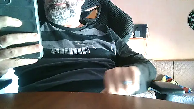 Snapshot of lanata chatting on 20, 3, 2025 lanata online show from 20, 3, 2025