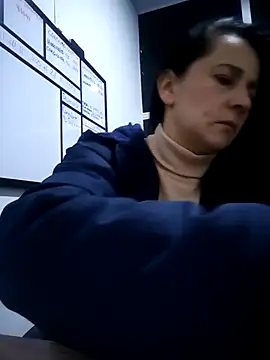 Alanna 11 online show from 21, 10, 2025