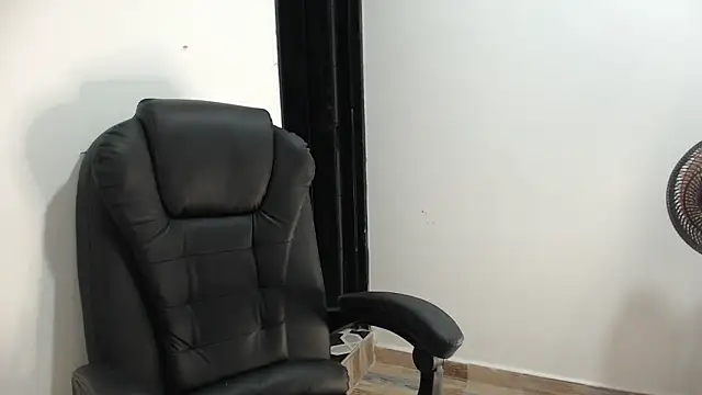 StephyJones1 online show from 7, 1, 2026