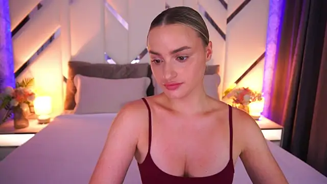 Snapshot of LindsieGreyy chatting on 14, 7, 2026 LindsieGreyy online show from 14, 7, 2026
