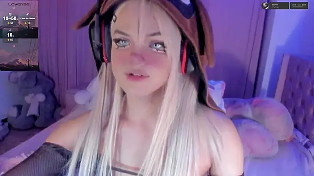 Snapshot of Angelica_Reborn chatting on 8, 3, 2025 Angelica Reborn online show from 8, 3, 2025