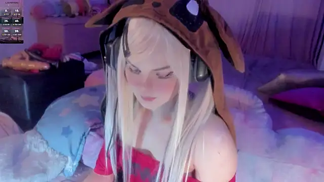 Snapshot of Angelica_Reborn chatting on 5, 10, 2025 Angelica Reborn online show from 5, 10, 2025