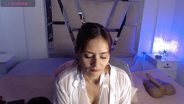 Snapshot of KathyLee69_ chatting on 26, 10, 2025 KathyLee69 online show from 26, 10, 2025