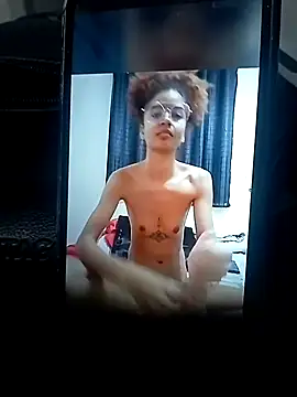 Snapshot of Felipe_OwnZ chatting on 11, 10, 2025 Felipe OwnZ online show from 11, 10, 2025