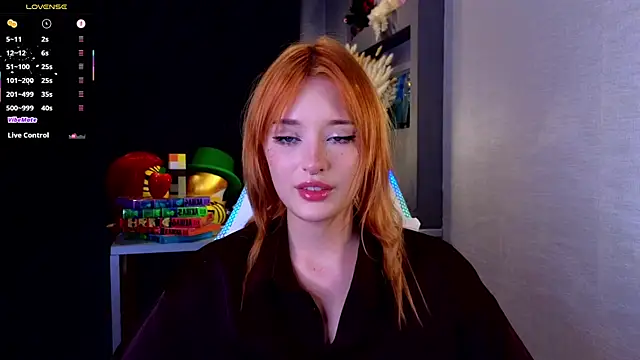 Hisoka akerley online show from 11, 10, 2025