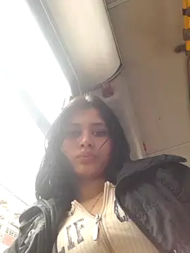 CHLOE ISABELL online show from 17, 2, 2025