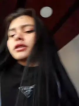 CHLOE ISABELL online show from 13, 9, 2025