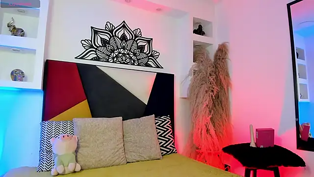 Snapshot of MaikyCooper chatting on 26, 11, 2025 MaikyCooper online show from 26, 11, 2025