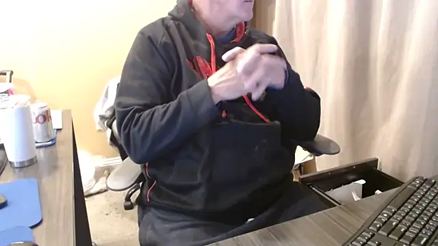 Snapshot of olderandwiser2 chatting on 14, 3, 2025 olderandwiser2 online show from 14, 3, 2025