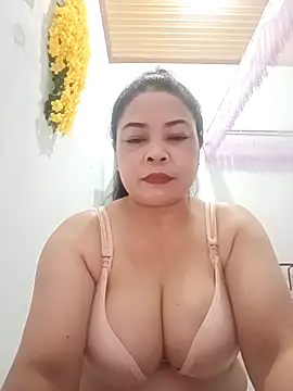 Snapshot of Baby-bigtits2024 chatting on 13, 3, 2025 Baby-bigtits2024 online show from 13, 3, 2025
