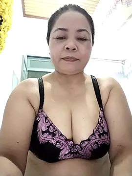 Snapshot of Baby-bigtits2024 chatting on 8, 9, 2025 Baby-bigtits2024 online show from 8, 9, 2025