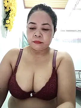 Snapshot of Baby-bigtits2024 chatting on 2, 10, 2025 Baby-bigtits2024 online show from 2, 10, 2025
