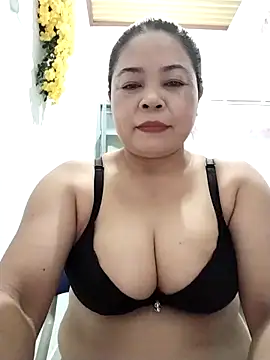 Snapshot of Baby-bigtits2024 chatting on 18, 10, 2025 Baby-bigtits2024 online show from 18, 10, 2025