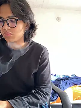 Snapshot of shadowsofgarden chatting on 2, 3, 2025 shadowsofgarden online show from 2, 3, 2025