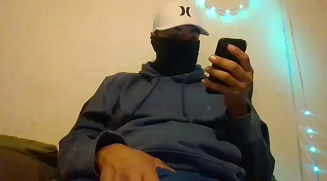 Snapshot of el_muchacho16 chatting on 28, 2, 2025 el muchacho16 online show from 28, 2, 2025