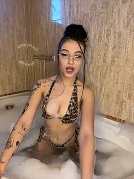 Snapshot of Foxy_Rosee chatting on 24, 10, 2025 Foxy Rosee online show from 24, 10, 2025