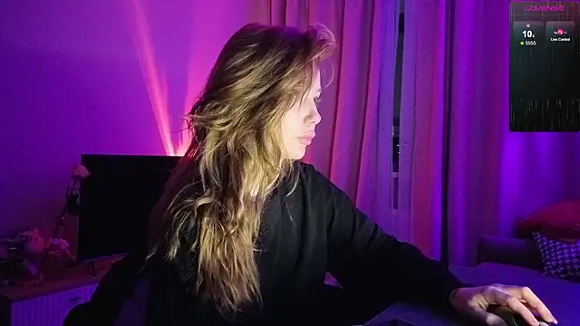 Sakura Moore online show from 26, 10, 2025