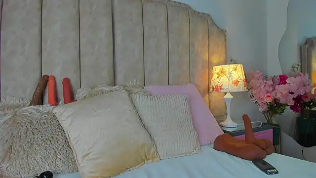 Snapshot of BrithanyParker_ chatting on 7, 7, 2026 BrithanyParker online show from 7, 7, 2026