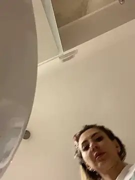 bambidolll online show from 14, 2, 2025