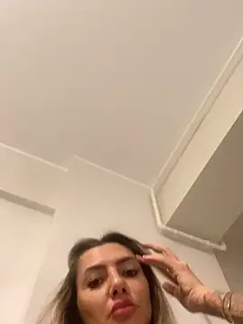 bambidolll online show from 18, 2, 2025