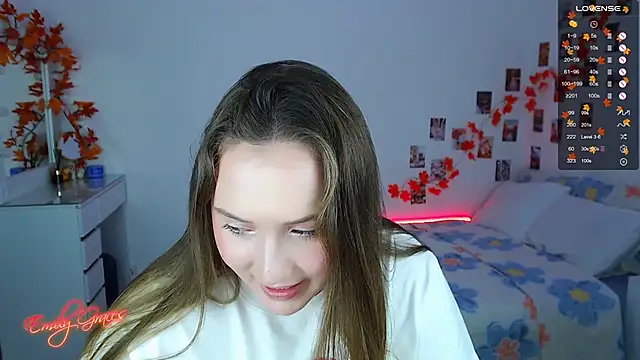 Snapshot of EmilyxxGraces chatting on 17, 10, 2025 EmilyxxGraces online show from 17, 10, 2025