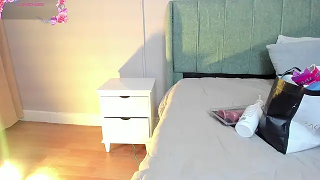 elizabeth 20 online show from 4, 11, 2025