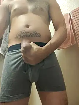 Snapshot of Rican8inches chatting on 8, 2, 2025 Rican8inches online show from 8, 2, 2025