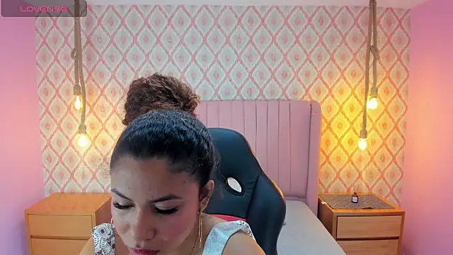 MELINAMARTINS online show from 31, 10, 2025