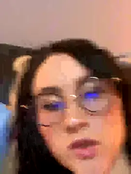 ValentinaOrtiz3 online show from 15, 12, 2025