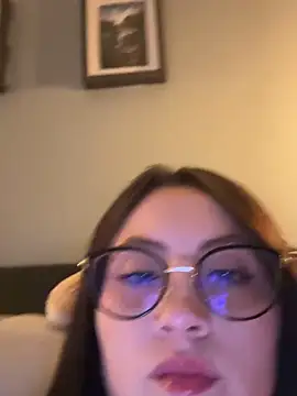 ValentinaOrtiz3 online show from 16, 6, 2026