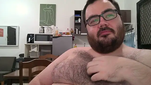 Snapshot of alexxxbear chatting on 11, 2, 2025 alexxxbear online show from 11, 2, 2025