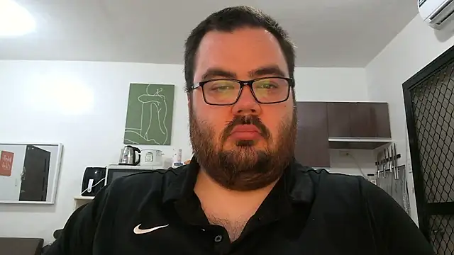 Snapshot of alexxxbear chatting on 11, 2, 2025 alexxxbear online show from 11, 2, 2025