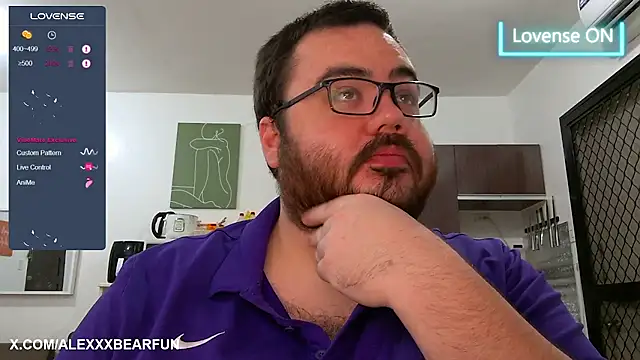Snapshot of alexxxbear chatting on 6, 3, 2025 alexxxbear online show from 6, 3, 2025