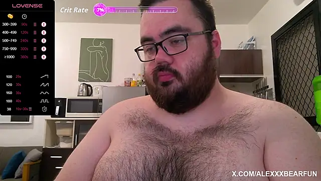 Snapshot of alexxxbear chatting on 5, 10, 2025 alexxxbear online show from 5, 10, 2025