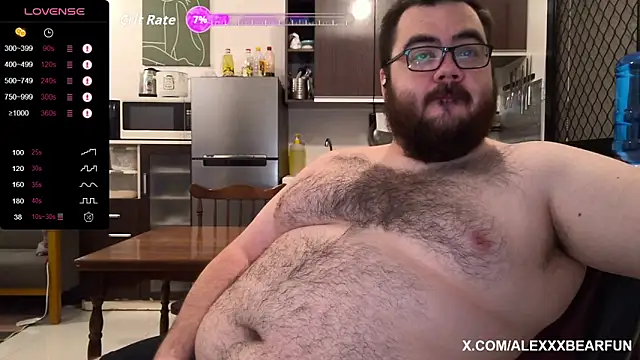 Snapshot of alexxxbear chatting on 18, 10, 2025 alexxxbear online show from 18, 10, 2025