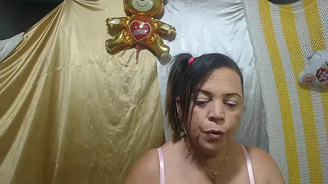 Snapshot of alina_maturehot chatting on 19, 3, 2025 alina maturehot online show from 19, 3, 2025