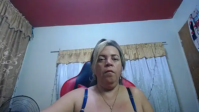 Snapshot of alina_maturehot chatting on 23, 9, 2025 alina maturehot online show from 23, 9, 2025