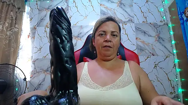 Snapshot of alina_maturehot chatting on 6, 11, 2025 alina maturehot online show from 6, 11, 2025