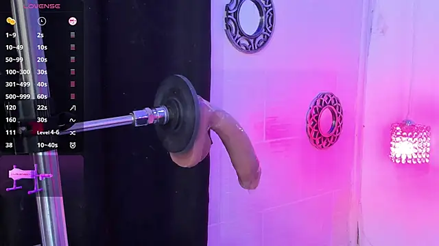 lanna brunette online show from 13, 11, 2025