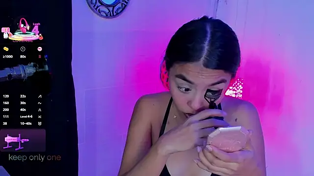 lanna brunette online show from 11, 1, 2026