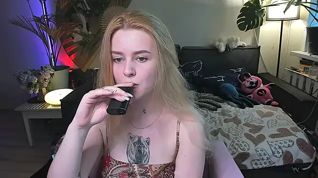 Snapshot of Alexa_Pirs chatting on 13, 5, 2026 Alexa Pirs online show from 13, 5, 2026