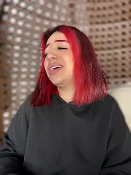 Snapshot of Scarlett-LS chatting on 10, 2, 2025 Scarlett-LS online show from 10, 2, 2025