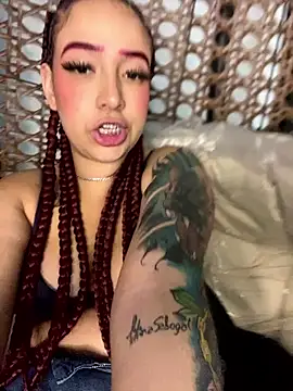 Snapshot of Scarlett-LS chatting on 14, 2, 2025 Scarlett-LS online show from 14, 2, 2025