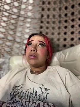 Snapshot of Scarlett-LS chatting on 22, 2, 2025 Scarlett-LS online show from 22, 2, 2025