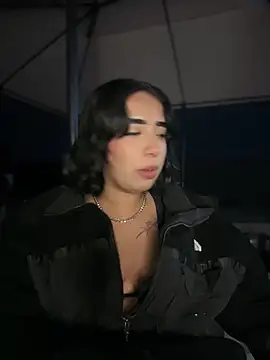 Snapshot of Scarlett-LS chatting on 25, 9, 2025 Scarlett-LS online show from 25, 9, 2025