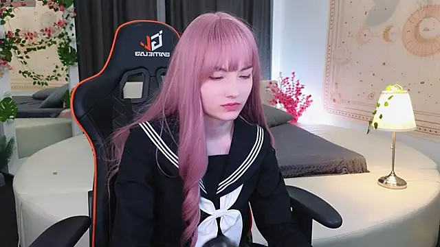 Akemi Sora  online show from 25, 2, 2025