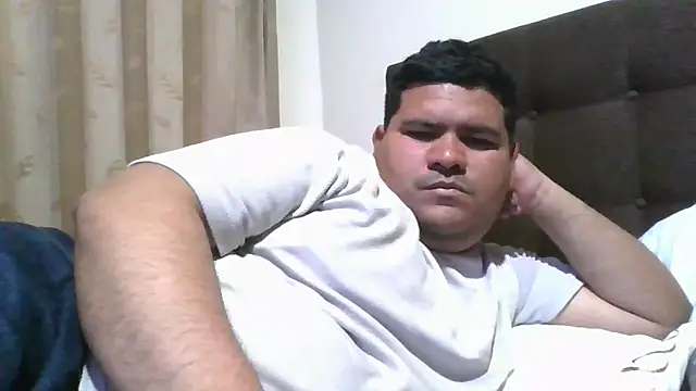 Snapshot of oscarshow24 chatting on 20, 9, 2025 oscarshow24 online show from 20, 9, 2025