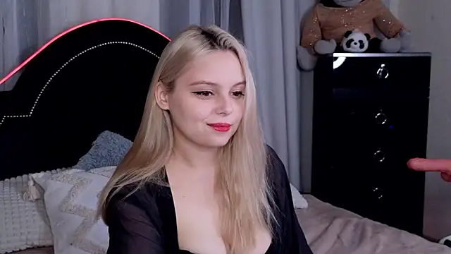 Snapshot of CLAIRE_VOGT chatting on 13, 3, 2025 CLAIRE VOGT online show from 13, 3, 2025