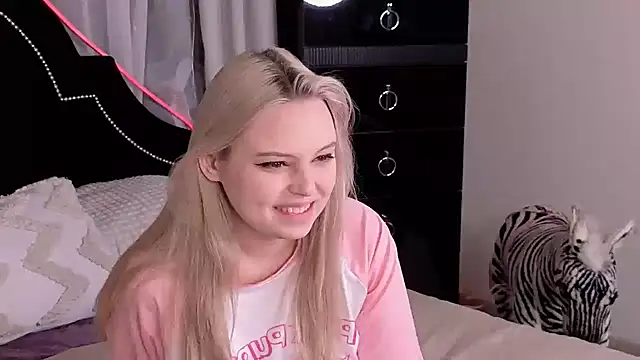 Snapshot of CLAIRE_VOGT chatting on 19, 3, 2025 CLAIRE VOGT online show from 19, 3, 2025